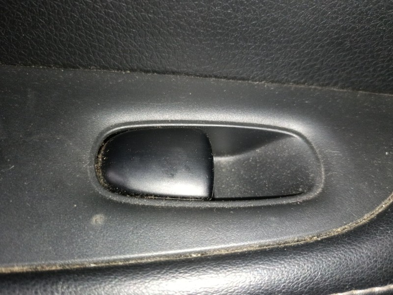 Recambio de mando elevalunas trasero izquierdo para nissan x-trail iii (t32_, t32r, t32rr) 1.6 dci (t32) referencia OEM IAM   