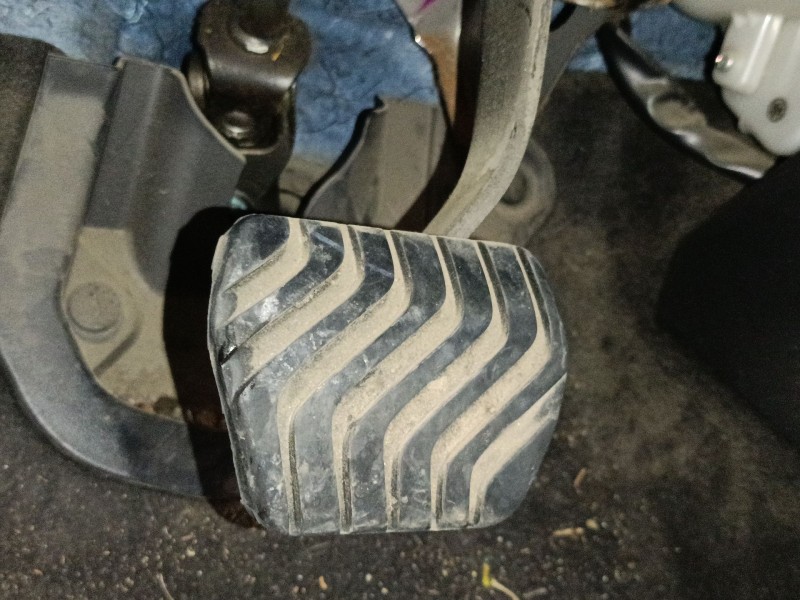 Recambio de pedal freno para nissan x-trail iii (t32_, t32r, t32rr) 1.6 dci (t32) referencia OEM IAM   