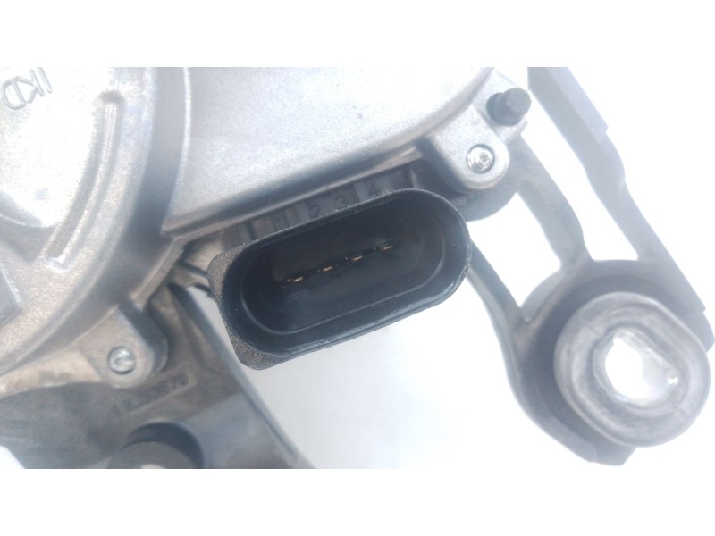 Recambio de motor limpia trasero para volkswagen caddy v furgoneta/monovolumen (sba, sbh) 2.0 tdi bmt referencia OEM IAM 8V09557