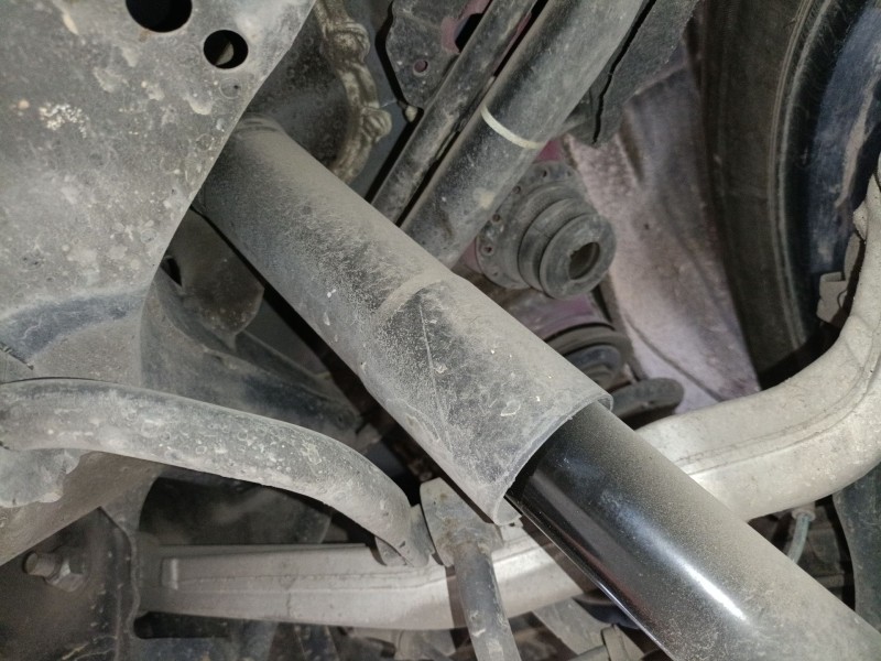 Recambio de amortiguador trasero derecho para nissan x-trail iii (t32_, t32r, t32rr) 1.6 dci (t32) referencia OEM IAM   