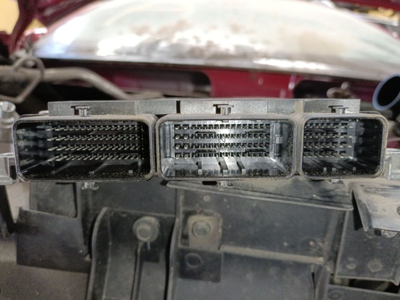 Recambio de centralita motor uce para nissan x-trail iii (t32_, t32r, t32rr) 1.6 dci (t32) referencia OEM IAM 237104BE1A 0281033