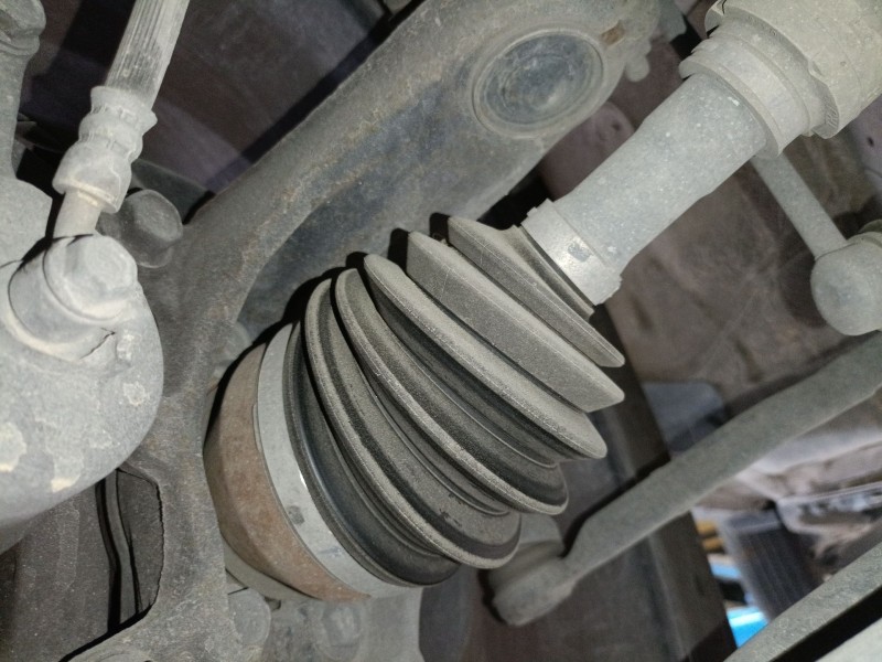 Recambio de transmision delantera derecha para nissan x-trail iii (t32_, t32r, t32rr) 1.6 dci (t32) referencia OEM IAM   