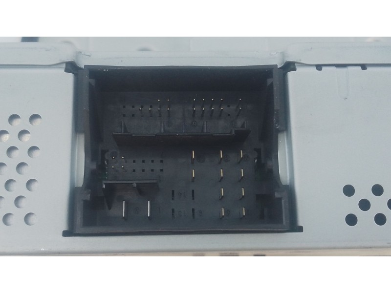 Recambio de sistema audio / radio cd para skoda rapid active referencia OEM IAM   
