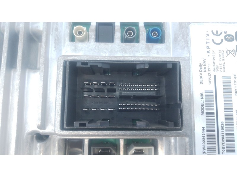 Recambio de sistema navegacion gps para iveco daily vi furgoneta 35s18, 35c18, 40c18, 50c18, 60c18, 65c18, 70c18 referencia OEM 