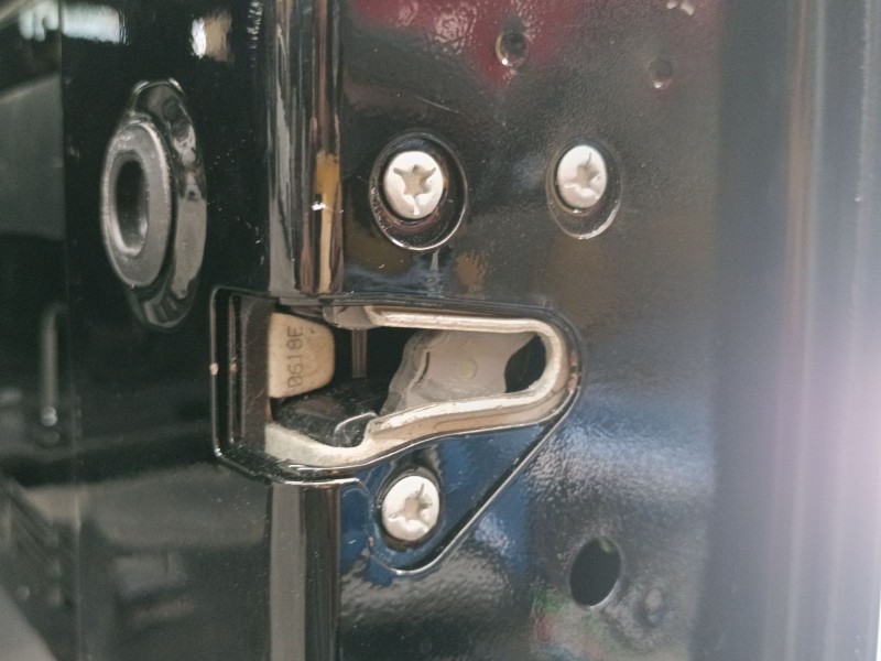 Recambio de cerradura maletero / porton para jeep wrangler iii (jk) 2.8 crd referencia OEM IAM   