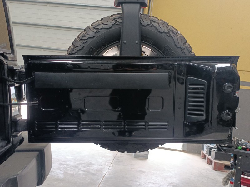 Recambio de porton trasero para jeep wrangler iii (jk) 2.8 crd referencia OEM IAM   