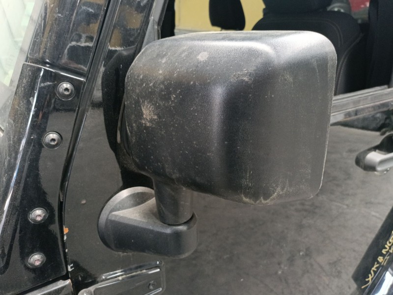Recambio de retrovisor izquierdo electrico para jeep wrangler iii (jk) 2.8 crd referencia OEM IAM   