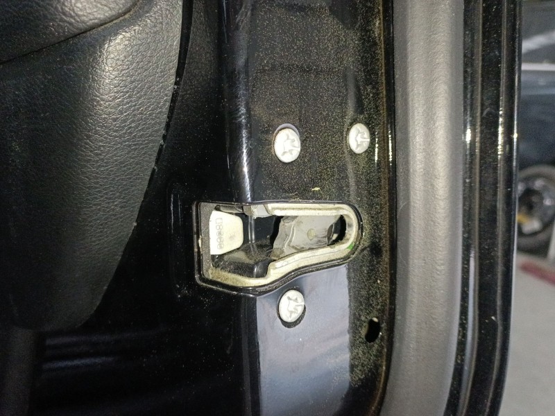 Recambio de cerradura puerta delantera derecha para jeep wrangler iii (jk) 2.8 crd referencia OEM IAM   