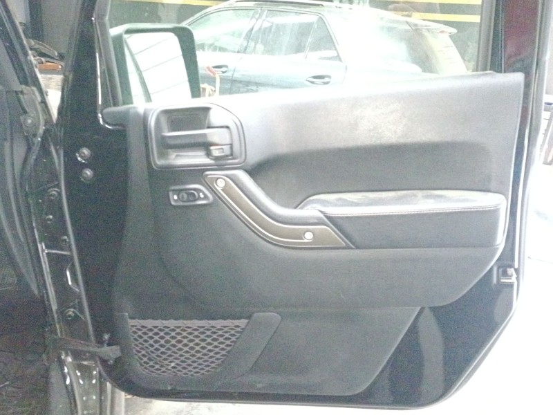 Recambio de guarnecido puerta delantera derecha para jeep wrangler iii (jk) 2.8 crd referencia OEM IAM   