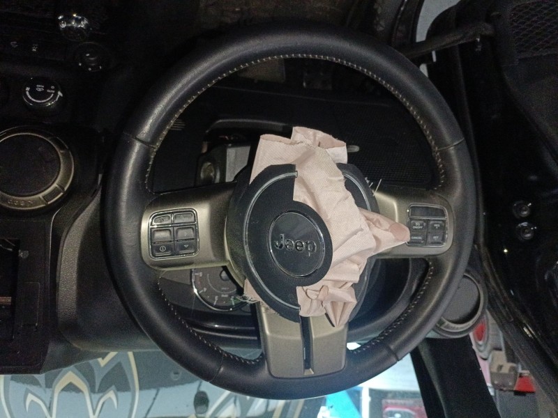 Recambio de volante para jeep wrangler iii (jk) 2.8 crd referencia OEM IAM   