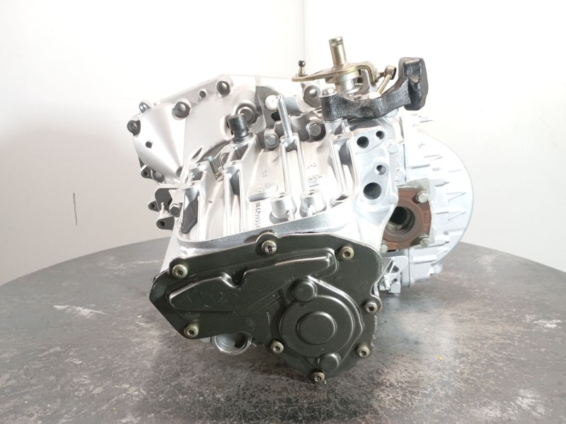 Recambio de caja cambios para peugeot 407 st confort referencia OEM IAM 20MB02  