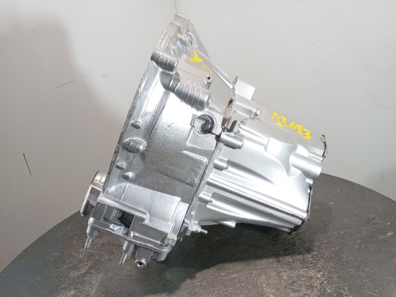 Recambio de caja cambios para peugeot 407 st confort referencia OEM IAM 20MB02  