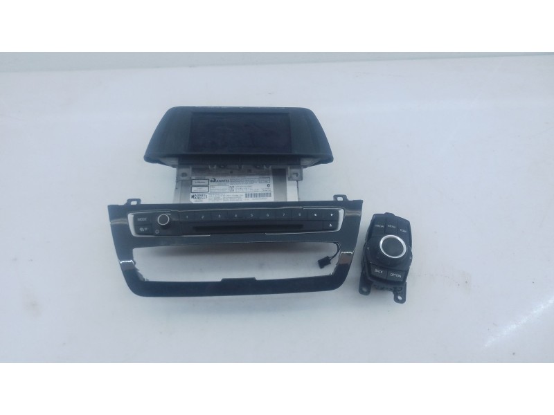 Recambio de sistema audio / radio cd para bmw serie 1 lim. (f20/f21) 116d sport line referencia OEM IAM   
