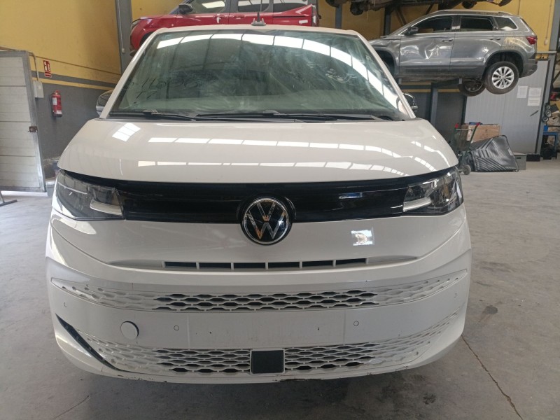 volkswagen multivan t7 (stm, stn) del año 2023