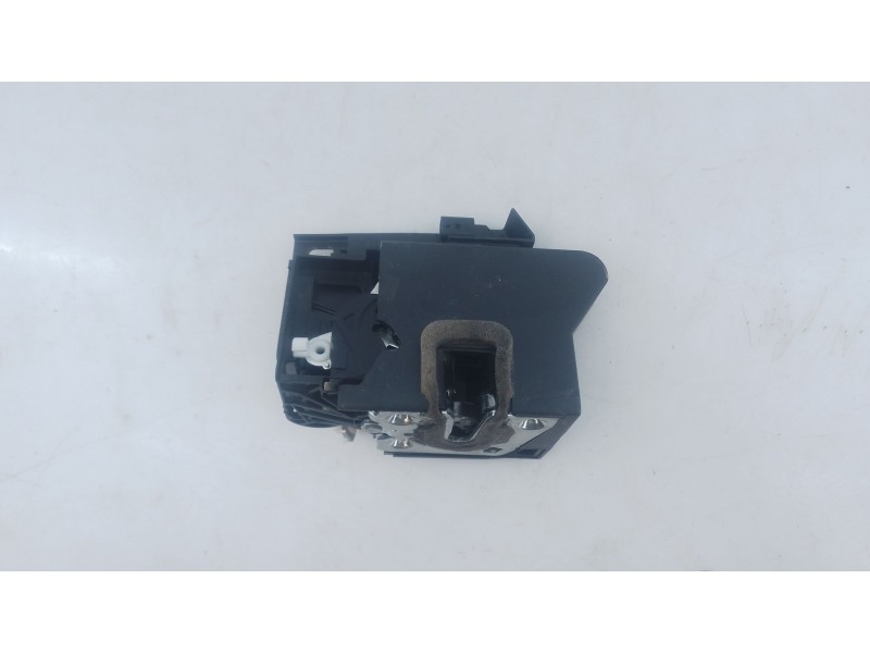 Recambio de cerradura puerta delantera derecha para dacia sandero iii referencia OEM IAM   