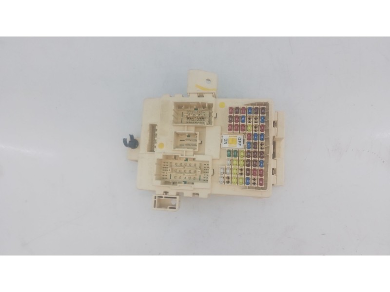 Recambio de caja reles / fusibles para hyundai tucson (tl, tle) 2.0 crdi a las 4 ruedas referencia OEM IAM   