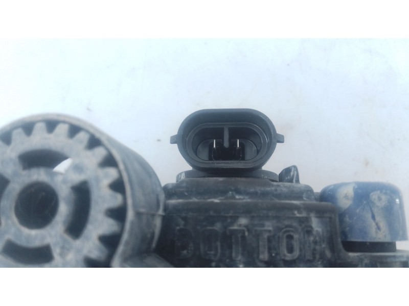 Recambio de faro antiniebla izquierdo para peugeot rifter 1.5 bluehdi 130 referencia OEM IAM   