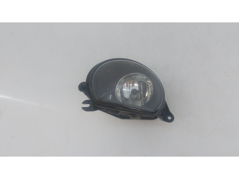 Recambio de faro antiniebla derecho para audi a3 (8p1) 2.0 tdi 16v referencia OEM IAM   