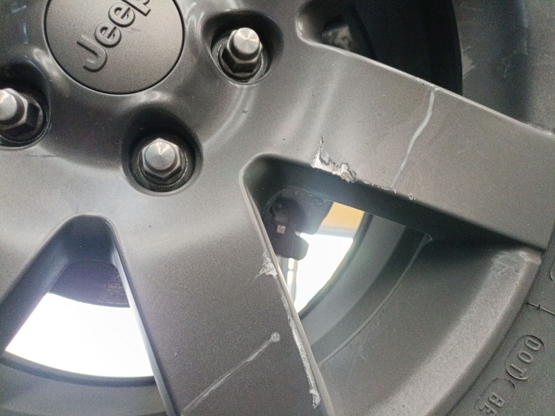 Recambio de llanta sin neumatico para jeep wrangler iii (jk) 2.8 crd referencia OEM IAM 18 PULGADAS  