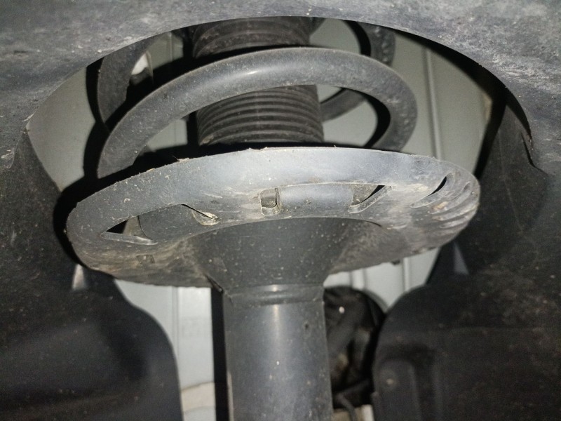 Recambio de amortiguador delantero derecho para volkswagen multivan t7 (stm, stn) 1.4 e-hybrid referencia OEM IAM   