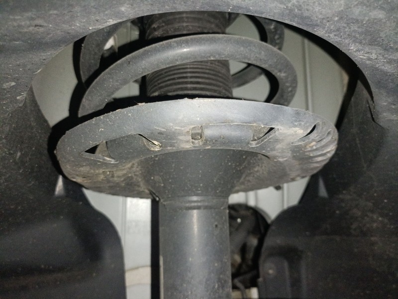 Recambio de amortiguador delantero izquierdo para volkswagen multivan t7 (stm, stn) 1.4 e-hybrid referencia OEM IAM   