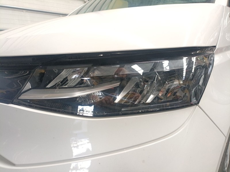 Recambio de faro izquierdo xenon para volkswagen multivan t7 (stm, stn) 1.4 e-hybrid referencia OEM IAM 7T1941035AE  