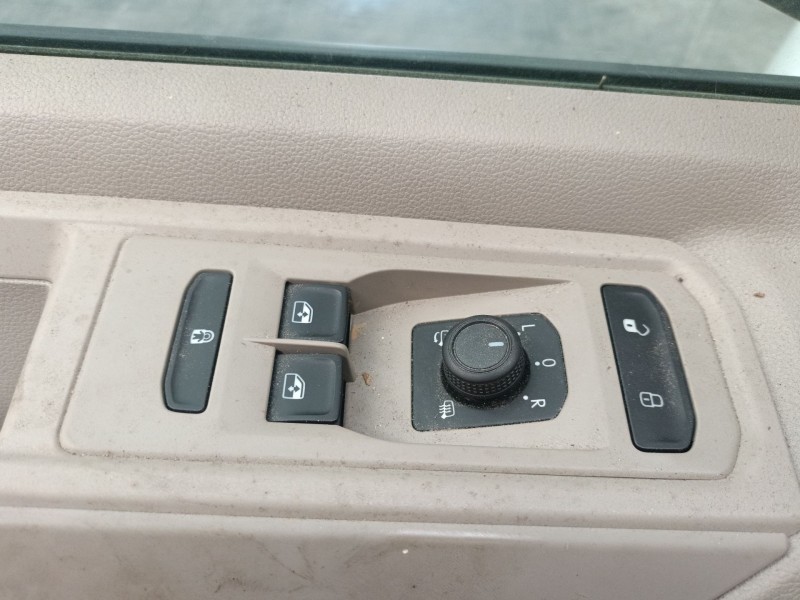 Recambio de mando elevalunas delantero izquierdo para volkswagen multivan t7 (stm, stn) 1.4 e-hybrid referencia OEM IAM   