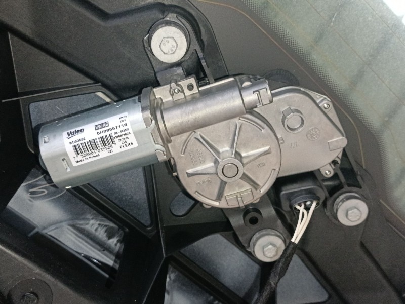 Recambio de motor limpia trasero para volkswagen multivan t7 (stm, stn) 1.4 e-hybrid referencia OEM IAM 5H0955711B  