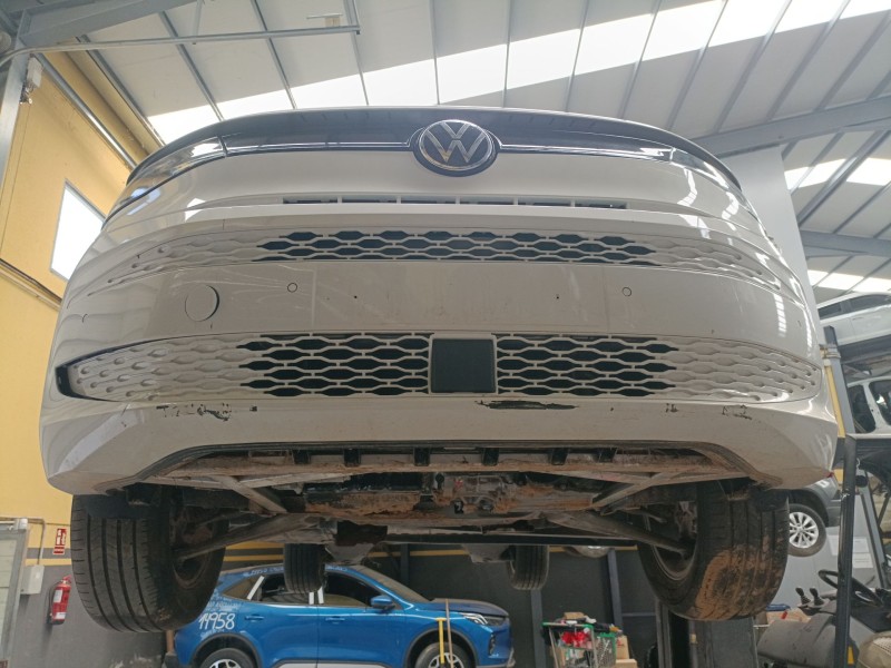 Recambio de paragolpes delantero para volkswagen multivan t7 (stm, stn) 1.4 e-hybrid referencia OEM IAM   