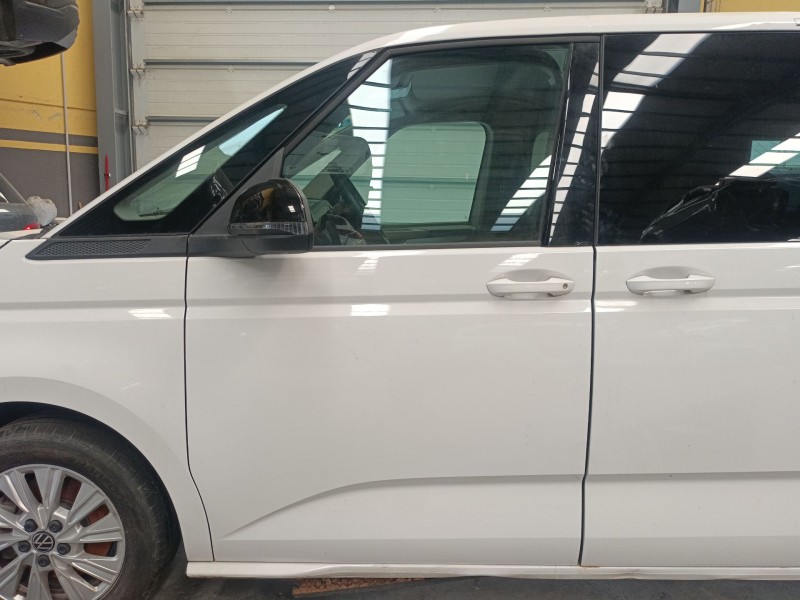 Recambio de puerta delantera izquierda para volkswagen multivan t7 (stm, stn) 1.4 e-hybrid referencia OEM IAM   