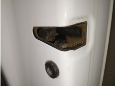 CERRADURA PUERTA TRASERA IZQUIERDA 