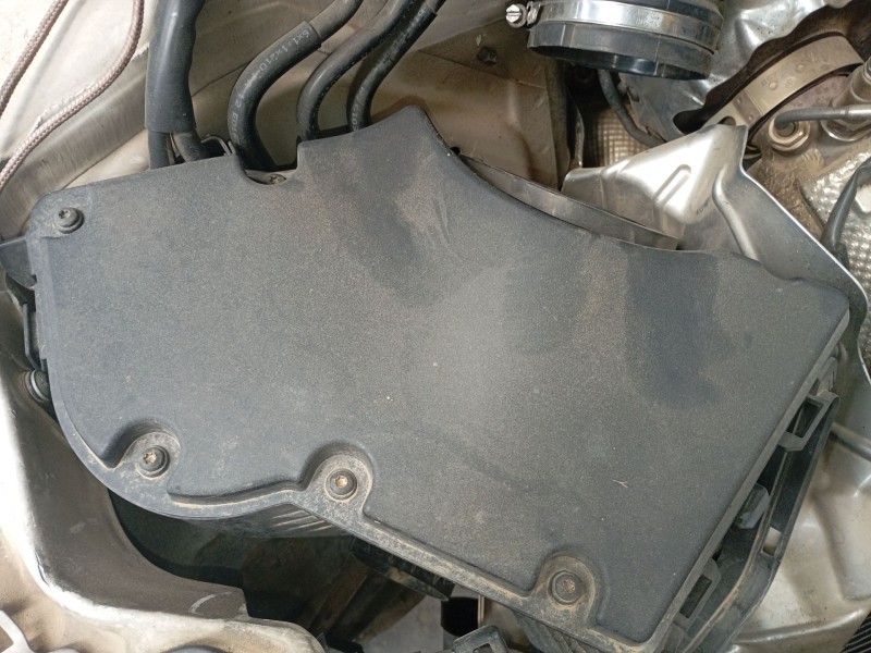Recambio de filtro aire para audi a4 allroad b8 (8kh) 2.0 tdi quattro referencia OEM IAM   