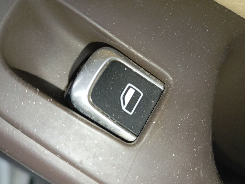 Recambio de mando elevalunas delantero derecho para audi a4 allroad b8 (8kh) 2.0 tdi quattro referencia OEM IAM   
