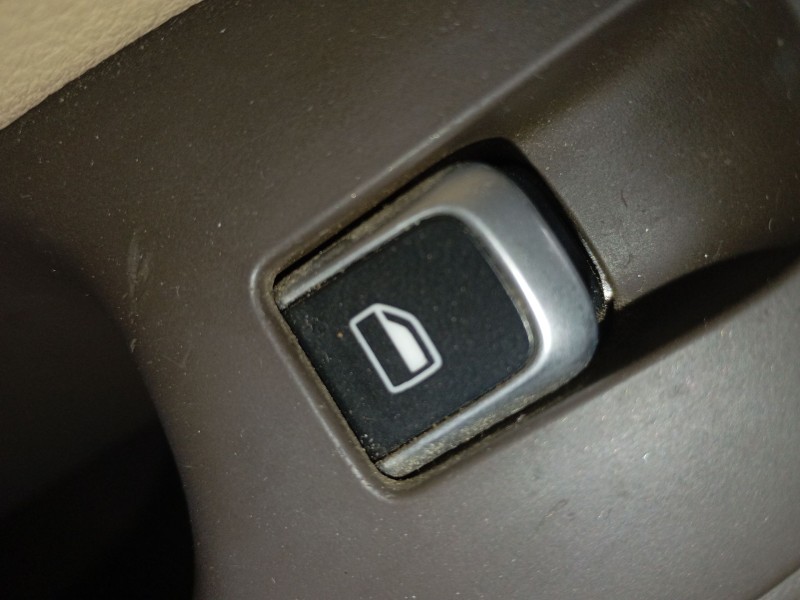 Recambio de mando elevalunas delantero izquierdo para audi a4 allroad b8 (8kh) 2.0 tdi quattro referencia OEM IAM   