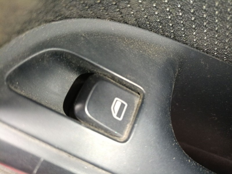 Recambio de mando elevalunas delantero derecho para audi a5 (8t3) 2.0 tdi referencia OEM IAM   
