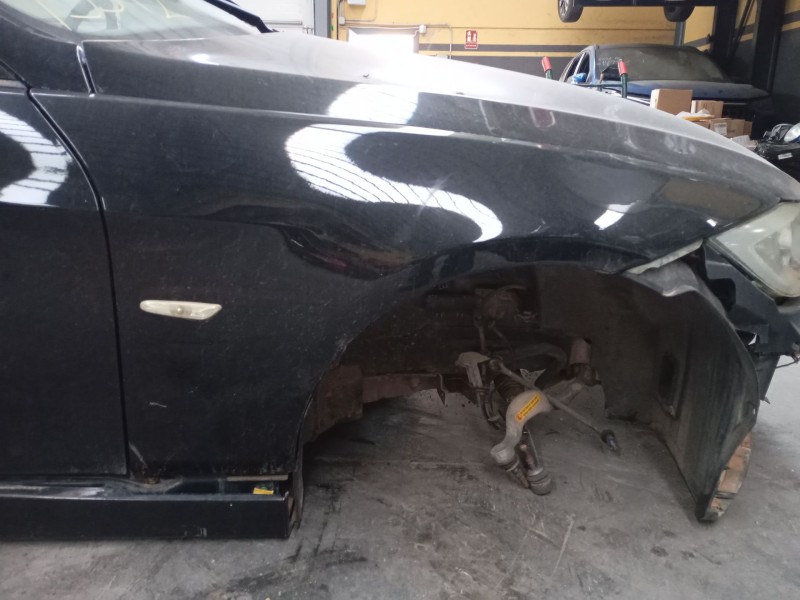 Recambio de aleta delantera derecha para bmw 3 (e90) 320 d referencia OEM IAM   