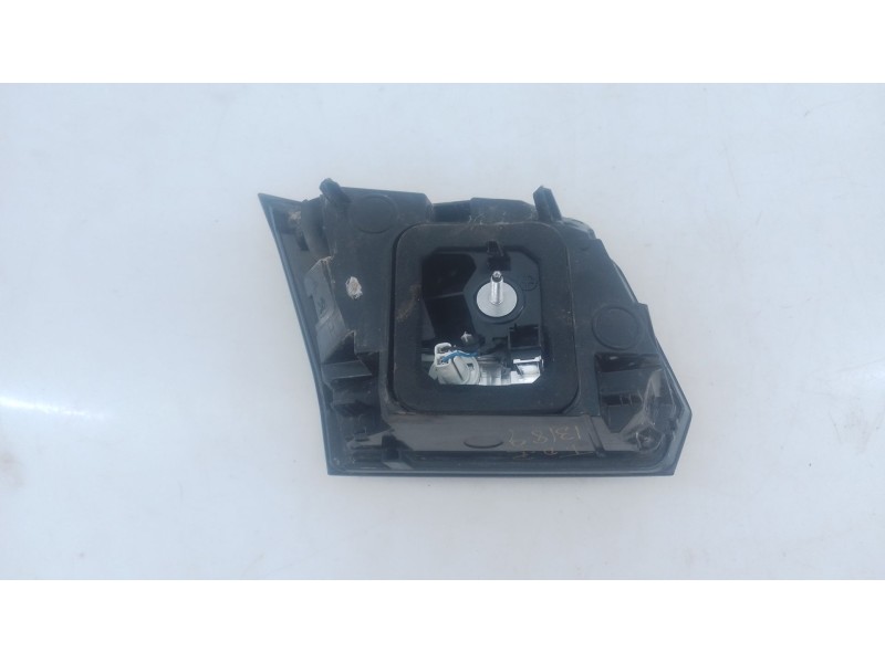 Recambio de piloto trasero derecho porton para peugeot 3008 ii suv (mc_, mr_, mj_, m4_) 1.2 thp/ puretech 130 (mrhnsm, mrhnsu, m