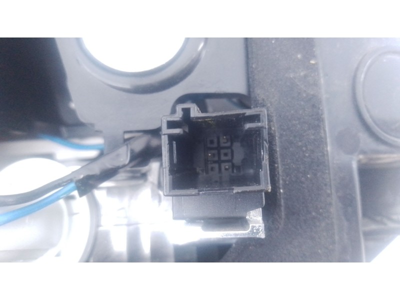 Recambio de piloto trasero derecho porton para peugeot 3008 ii suv (mc_, mr_, mj_, m4_) 1.2 thp/ puretech 130 (mrhnsm, mrhnsu, m