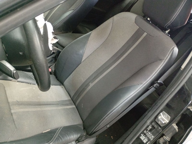 bmw 1 (f20) del año 2015