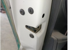 CERRADURA PUERTA TRASERA IZQUIERDA 