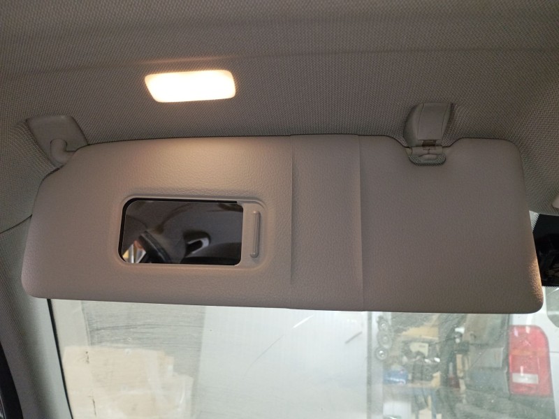 Recambio de parasol izquierdo para bmw 1 (f20) 118 d referencia OEM IAM   