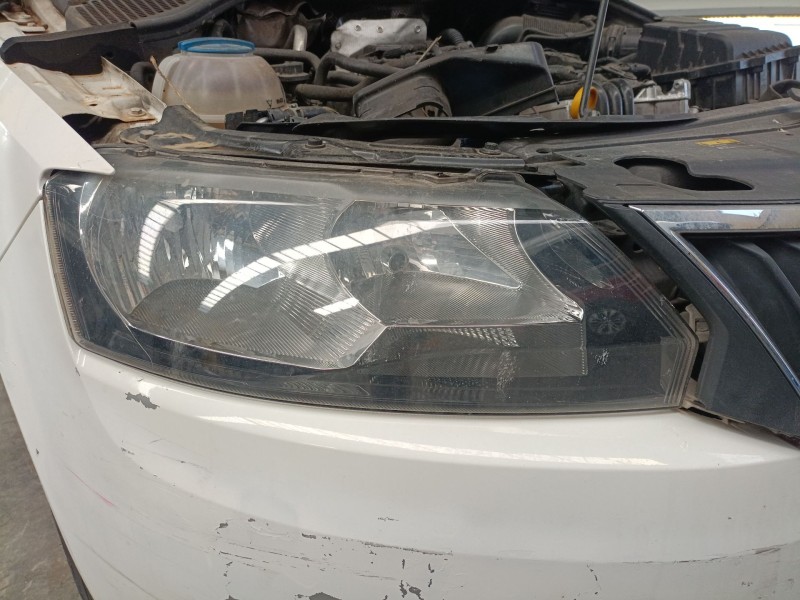 Recambio de faro derecho para skoda rapid (nh3, nk3, nk6) 1.6 tdi referencia OEM IAM   