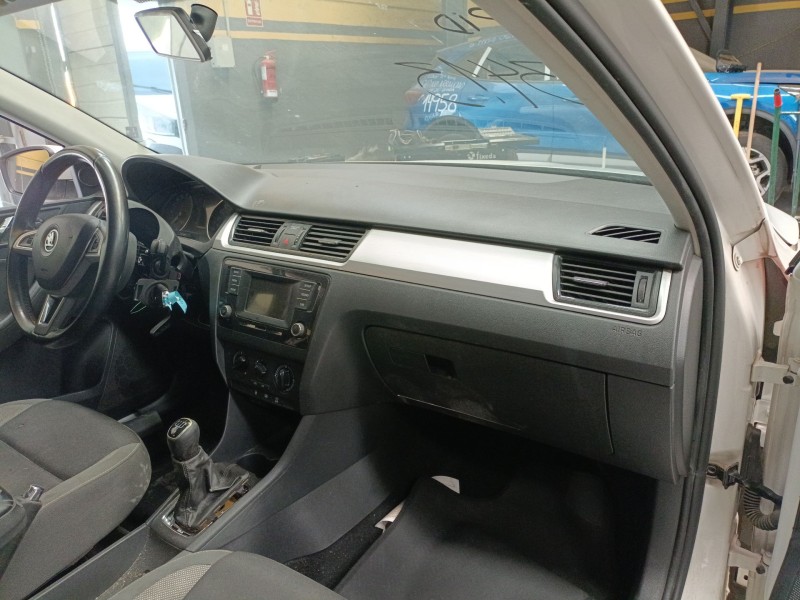 Recambio de salpicadero para skoda rapid (nh3, nk3, nk6) 1.6 tdi referencia OEM IAM   