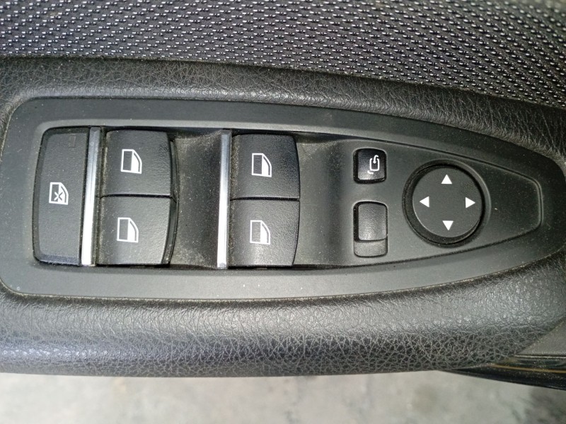 Recambio de mando elevalunas delantero izquierdo para bmw 1 (f20) 118 d referencia OEM IAM   