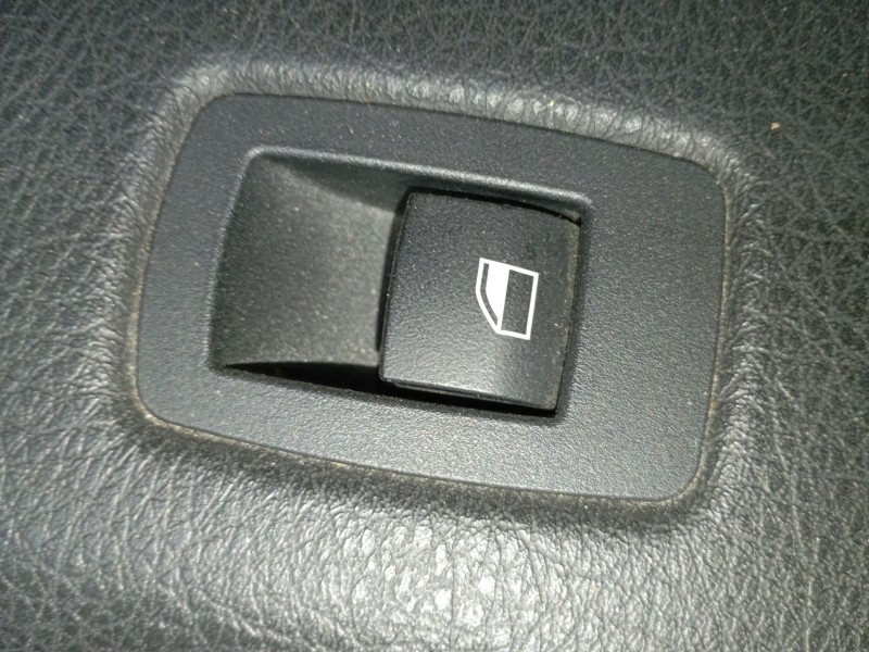 Recambio de mando elevalunas trasero derecho para bmw 1 (f20) 118 d referencia OEM IAM   