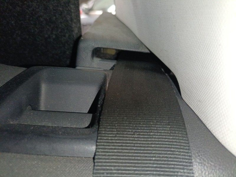 Recambio de cinturon seguridad trasero izquierdo para skoda rapid (nh3, nk3, nk6) 1.6 tdi referencia OEM IAM   