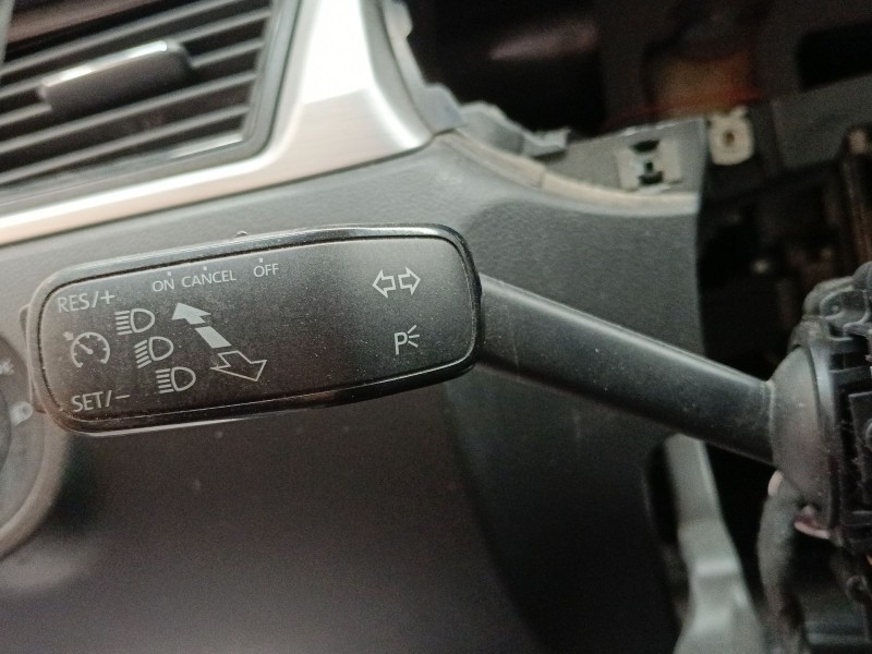Recambio de mando intermitentes para skoda rapid (nh3, nk3, nk6) 1.6 tdi referencia OEM IAM   