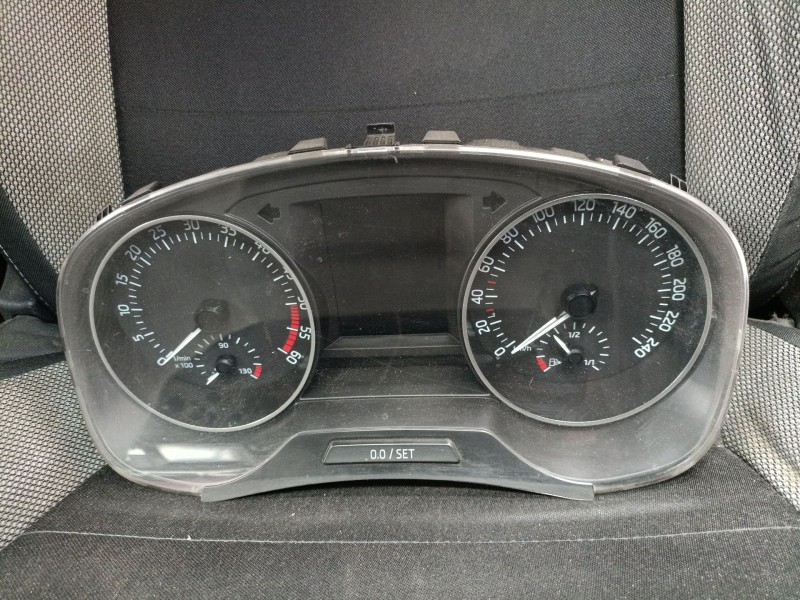 Recambio de cuadro instrumentos para skoda rapid (nh3, nk3, nk6) 1.6 tdi referencia OEM IAM 5JA920741A  