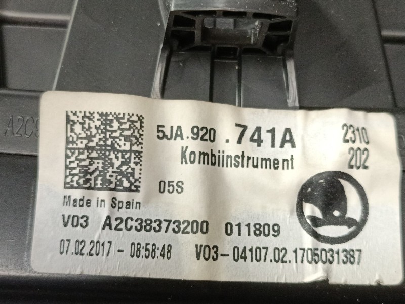 Recambio de cuadro instrumentos para skoda rapid (nh3, nk3, nk6) 1.6 tdi referencia OEM IAM 5JA920741A  