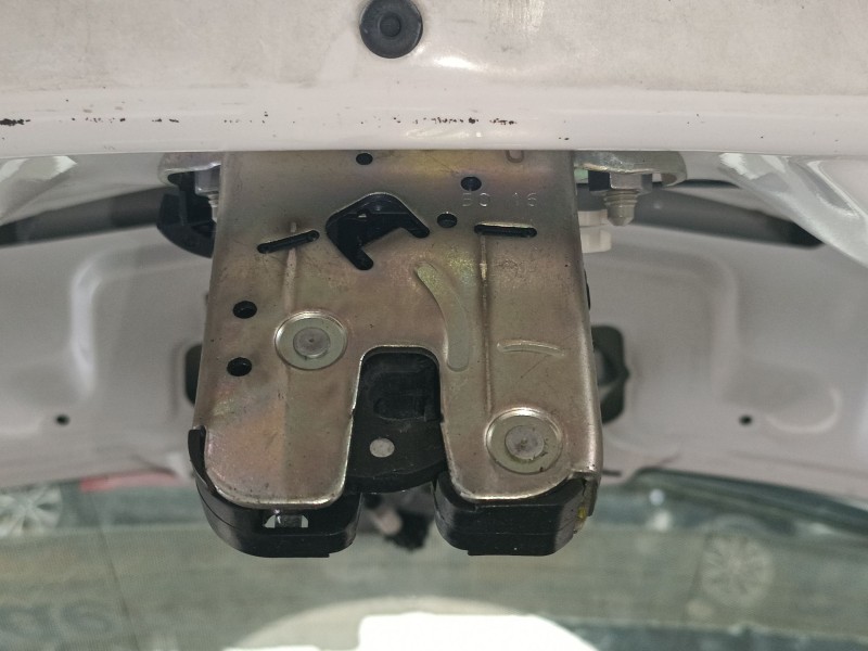 Recambio de cerradura maletero / porton para skoda rapid (nh3, nk3, nk6) 1.6 tdi referencia OEM IAM   